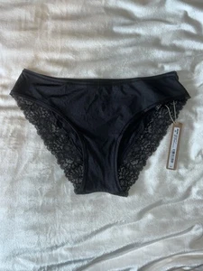 Skims Shine Foundation Lace Cheeky Slip Gr. M Onyx Micro Leopard Print Neu mit Etikett - Bild 1 von 3