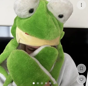 Kids Kermit The Frog Green Hat/ Scarf / Mitten Combo Unisex - Picture 1 of 7