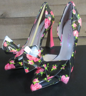 Betsey Johnson Women's Nobble Pump, Black Floral, 6 - Image 1 of 4