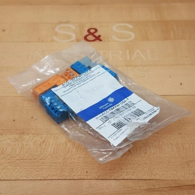 Johnson Controls ACC-TBKPWFCSA-0 Terminal Block Kit, 5 Power, 5 FC Bus, 5 SA Bus - Image 1 of 4