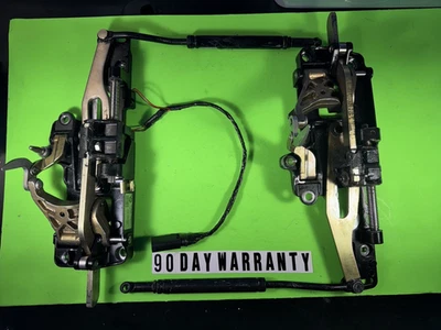 BMW 325CI 330CI E46 M3 COVERTIBLE TOP FRONT LATCH LATCHES LOCK PAIR OEM - Image 1 of 4