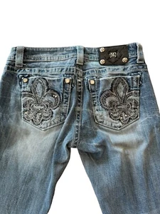Pantalones de mezclilla para mujer Miss Me, talla 26, ajustados fáciles - Imagen 1 de 11