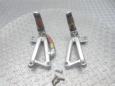 Ducati ST4 ST4S 2001 96-03 soporte de clavija reposapiés trasero izquierdo derecho OEM Foto 1 de 4