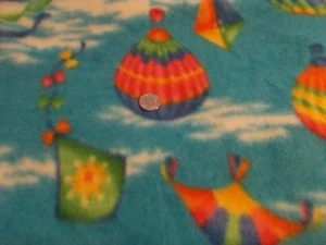 Fabric VIP Cranston Print Works Fleece Hot Air Balloons 64" Wide 1 1/4 Yard 2003 - Picture 1 of 1