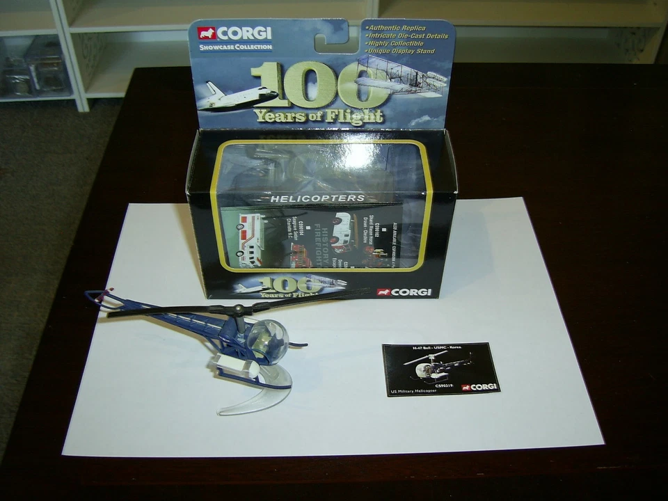 CORGI FIGHTING MACHINES CS90319 H-47 BELL,USMC KOREA - Image 1 of 1
