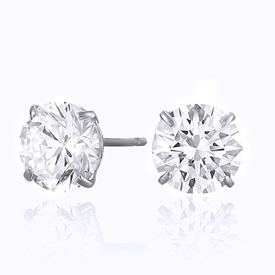 Aretes de topacio blanco simulado de corte redondo de 2,00 quilates enchapados en oro blanco de 14K Foto 1 de 4