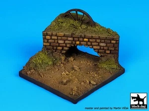 Viñeta de la sección de drenaje de salida de río Black Dog 1/35 / base de diorama D35032 - Imagen 1 de 1