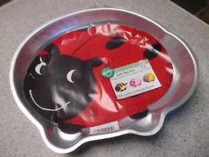 Wilton BIG LADY BUG cake pan BUMBLE BEE metal baking mold 2005 tin 2105-3316 - Picture 1 of 4
