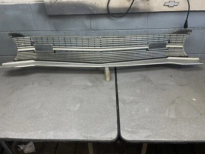 Dodge Dart GT 1969 - GTS. Parrilla.  Usado  Foto 1 de 4