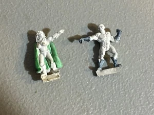 A32083 SCONOSCIUTO METALLO SUPEREROE 2 PK MASCHIO FEMMINA TAVOLO GIOCHI DI GUERRA RPG - Foto 1 di 9