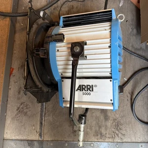 ARRI Studio 5000 light, Power cords, Barn Doors L1 80000A - Picture 1 of 14