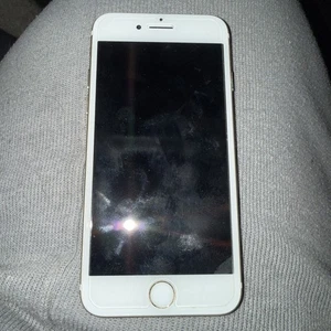 iPhone 7 32GB Rose Excellent Condition 85% Battery - Picture 1 of 3