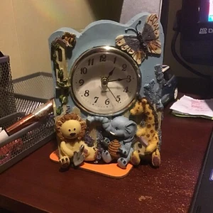 CARTOON ANIMALS CAST SURROUN DESKTOP CLOCK 1-12 NUMBERS BIRTHDAY CHRISTMAS TIME - Picture 1 of 1