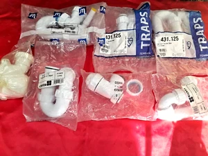 Pack of 7 Plastic fitting detail in images and description (JOB LOT 14) - Picture 1 of 8