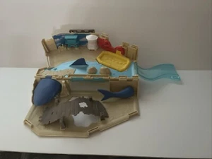 Streichholzschachtel Autos Ozeaninsel Strandhai MBX Reise Spielset Set kein Zubehör - Bild 1 von 6