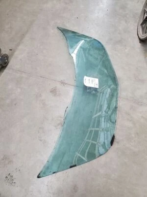 Back Glass 2 Door Caprice Fits 71-73 CHEVROLET PASS. 290842 Foto 1 de 4