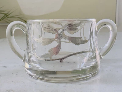 Antiguo azucarero victoriano de vidrio prensado superpuesto de plata de ley Foto 1 de 4