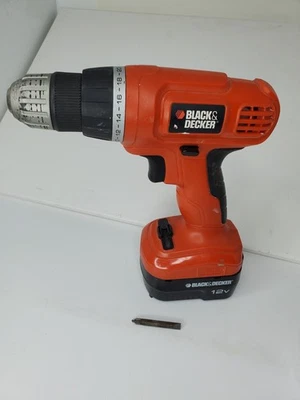 Taladro inalámbrico Black & Decker GC01200 con batería de 12V, sin cargador Foto 1 de 4