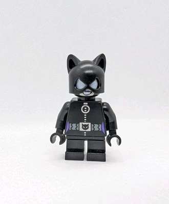 Lego DC Super Heroes Catwoman Minifigura sh0243 patas cortas 76061 Foto 1 de 4