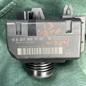 08-14 Mercedes W204 C250 C300 C350 GLK350 E350 EIS A2079057101 Ignition Switch - Picture 1 of 3