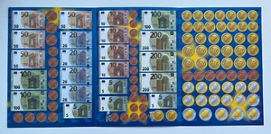 Spiel-, Rechengeld, Papiergeld, Kaufladen, Euro, Scheine und Münzen im Bogen - Bild 1 von 2