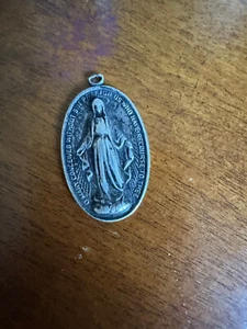 Vintage Creed Sterling Silver Mary MIRACULOUS Medal Pendant 9.6 Grams 925 - Picture 1 of 4
