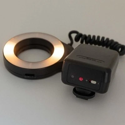 Canon Micro Ring Light ML-3 Warm Colors Tested Functional Light Wear Used - Image 1 of 4