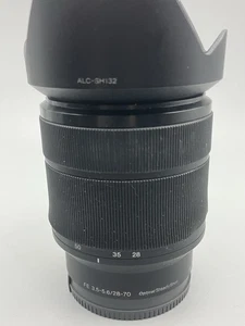 Sony FE 28-70mm f3.5-5.6 OSS Objektiv für Sony E Mount Vollformat mit Original Haube - Bild 1 von 3