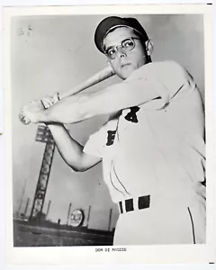 VTG Photo 8X10 DOM DI MAGGIO Red Sox - Picture 1 of 1