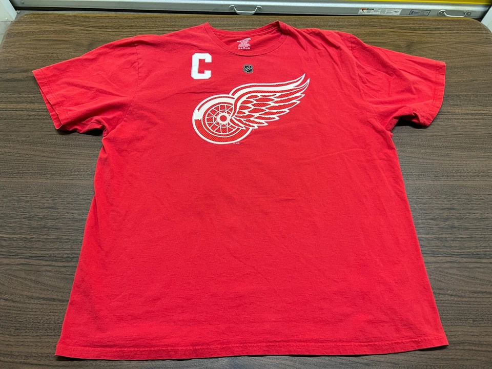 Camiseta/camiseta de hockey roja Detroit Red Wings Henrik Zetterberg de la NHL - Reebok - 2XL Foto 1 de 4