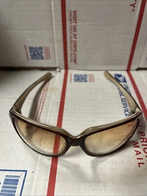 Gafas de sol Oakley vintage "Script" en capuchino con degradado marrón a claro Foto 1 de 4