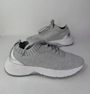 Nurture Response Lynx Silver Metallic Knit + Leather Comfort Sneakers Size 6 M - Picture 1 of 11