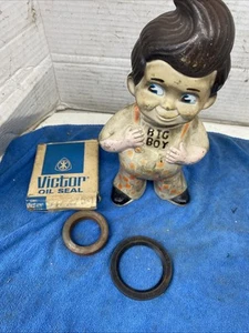 1960 Ford passenger rear wheel oil seal Victor S47275 - Afbeelding 1 van 13
