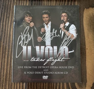 Il Volo Takes Flight: Live From The Detroit Opera House CD/DVD SIGNED Cover - Picture 1 of 3