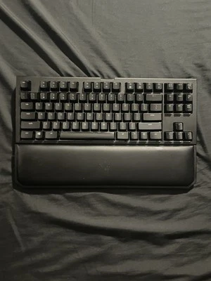 New Razer Blackwidow Tournament Edition Chroma V2 (Black) Gaming Keyboard - Image 1 of 4