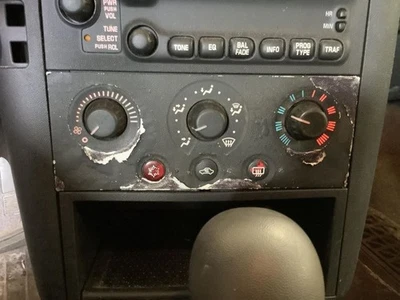 Control de temperatura manual Opt C67 se adapta 04-08 GRAND PRIX 304346 Foto 1 de 4