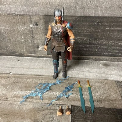 Figura de acción Diamond Select Marvel Gladiator Thor Ragnarok película completa suelta Foto 1 de 4