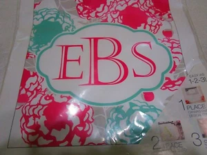 Kit de punta de aguja y monograma Make It Mine 12 x 12 floral (2015, Truly Yours) - Imagen 1 de 3