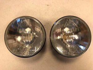 LUCAS LIGHT UNIT PAIR F575 — HEADLAMP REFLECTOR W/O PILOT — SCHEINWERFER EINSATZ - Bild 1 von 22