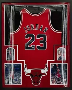Chicago Bulls Michael Jordan Signed Jersey Framed PSA - Picture 1 of 4