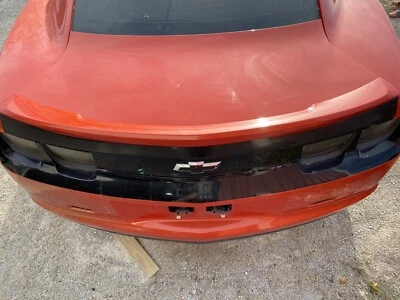 10-13 Chevy Camaro SS MALETERO TAPA CUPÉ CON ALERÓN COMPLETO FABRICANTE ORIGINAL Foto 1 de 4
