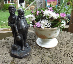 SPELTER FIGURINE OF TWO VICTORIAN MEN MAYBE DICKENS CHARACTERS - Picture 1 of 7