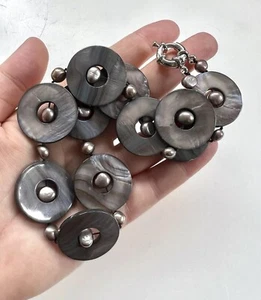 Vintage Minimalist Metallic Grey Pearl & Mother of Pearl Discs Necklace - Picture 1 of 4