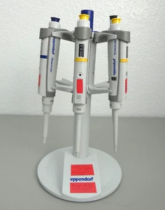 Juego de 4 pipetas Eppendorf Research Plus, 1000/200/20/2,5 l con soporte - Imagen 1 de 10