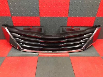 Conjunto de parrilla superior delantera Toyota Sienna 11-17 Foto 1 de 4