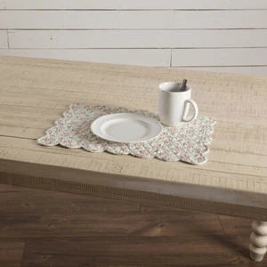 Carol Weihnachten Baumwolle gesteppte Tischsets-Set von vier-creme/grün/rot-12"x18" VHC - Bild 1 von 2