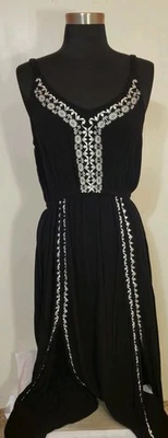 Vestido retro para mujer Wrangler talla mediana. Negro con detalle blanco. Ranuras delanteras. Foto 1 de 4