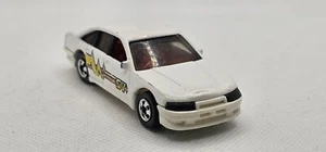 Vintage Hot Wheels 1991 Holden Commodore VN VP White Toy Model Auto - Picture 1 of 8