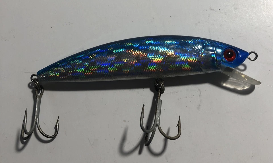 Yo-Zuri.F Crankbait Blue White Used 4 1/4” Shallow Diver Foto 1 de 4