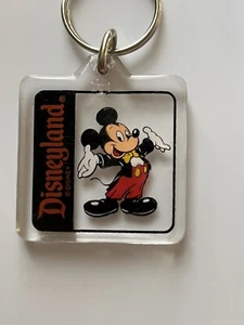 Vintage Disney Mickey Mouse Schlüsselanhänger 80er Jahre Walt Disney Produktion Acryl Quadrat - Bild 1 von 4